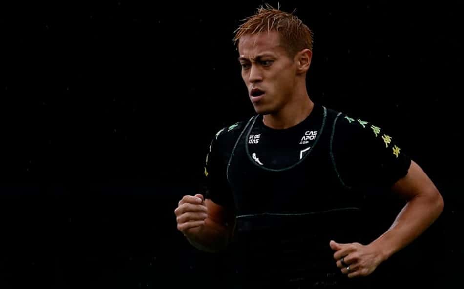 Baixa: DM do Botafogo confirma que Honda não joga contra o Paraná