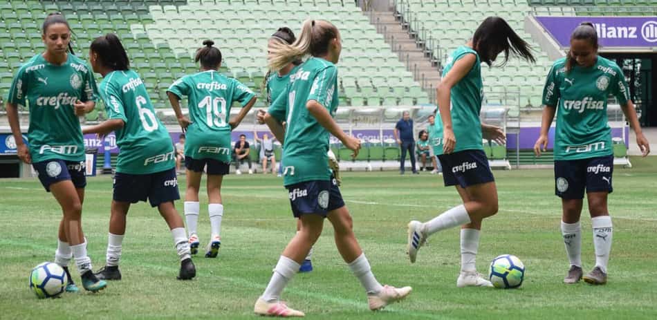 Verdão abre treino do time feminino no Allianz Parque no Dia da Mulher