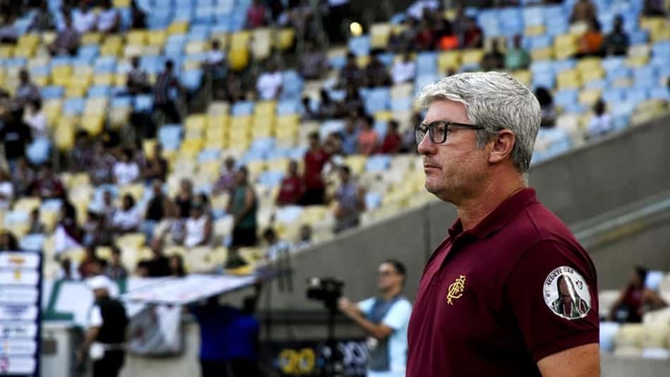 Odair exalta boa produção ofensiva do Fluminense, mas ressalta: 'Não vamos nos empolgar'