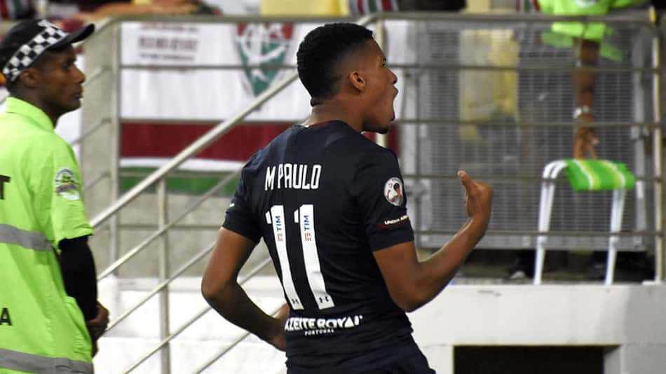 Escolha por ataque móvel funciona, e Fluminense passeia no Maracanã