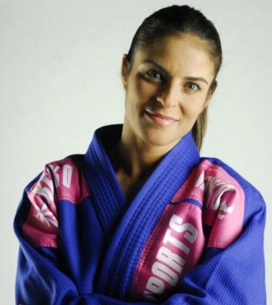 Prestes a completar 25 anos de faixa-preta, Paty Lage comemora evolução