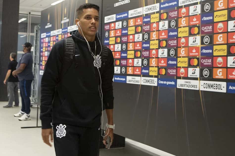 Pedrinho pode deixar o Corinthians com menos de dez jogos em 2020