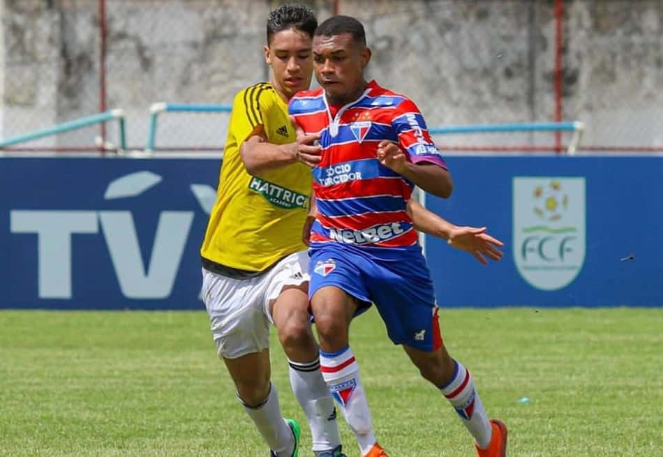 Revelação da base do Fortaleza comemora primeiro jogo relacionado na equipe profissional