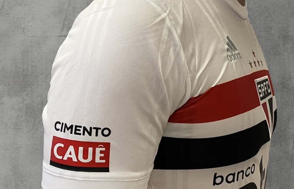 Estreia contra a LDU: São Paulo fecha novo patrocínio para a camisa