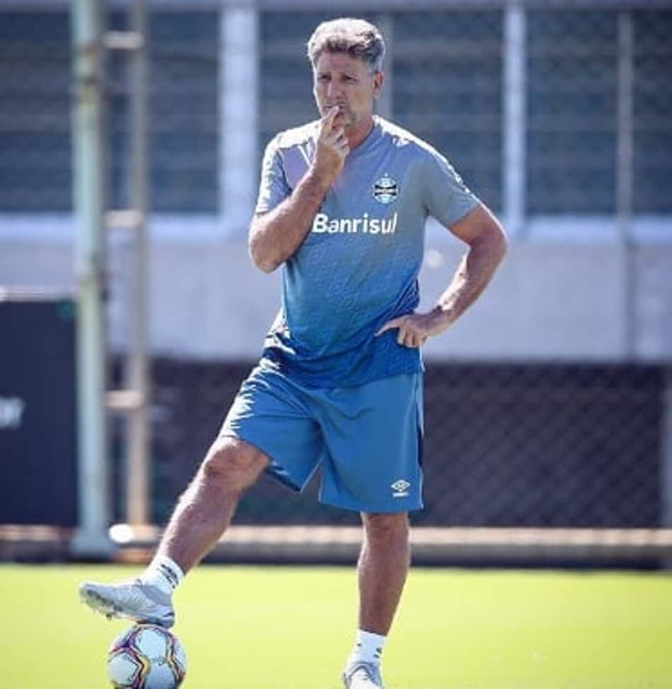 Renato Gaúcho despista escalação do Grêmio na véspera do Gre-Nal