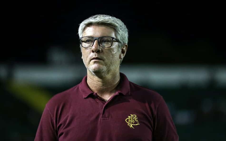 Odair lamenta derrota, mas confia na classificação: 'Não tem nada decidido'