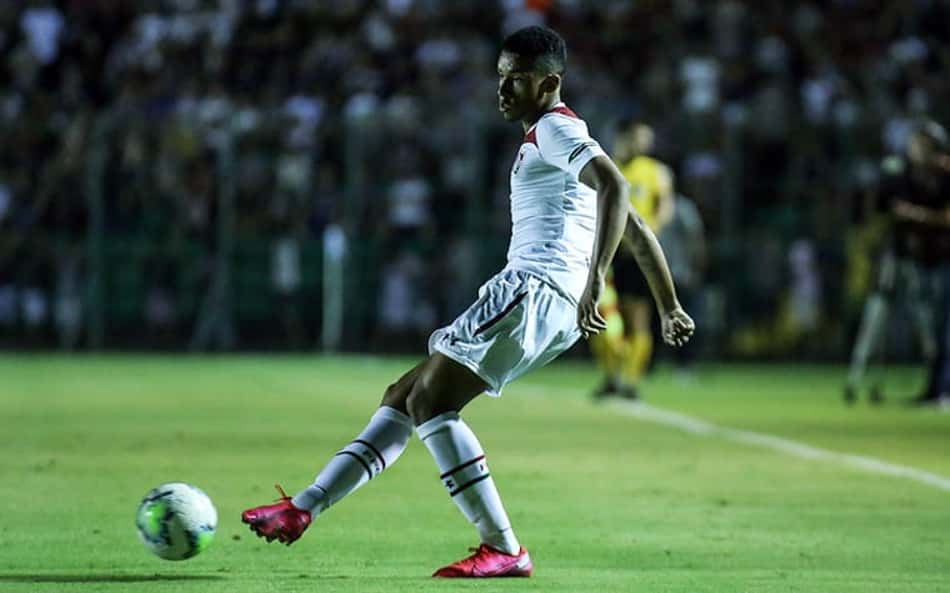 Variações de Odair confundem trio de ataque na derrota do Fluminense