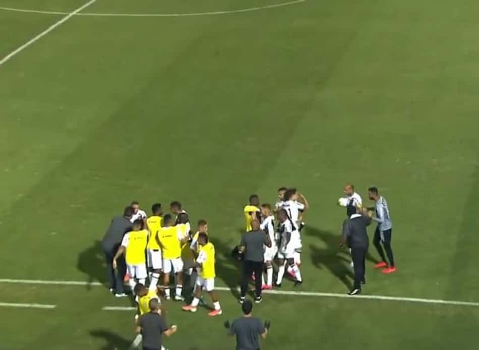 Ponte Preta goleia Afogados e coloca um pé na próxima fase da Copa do Brasil