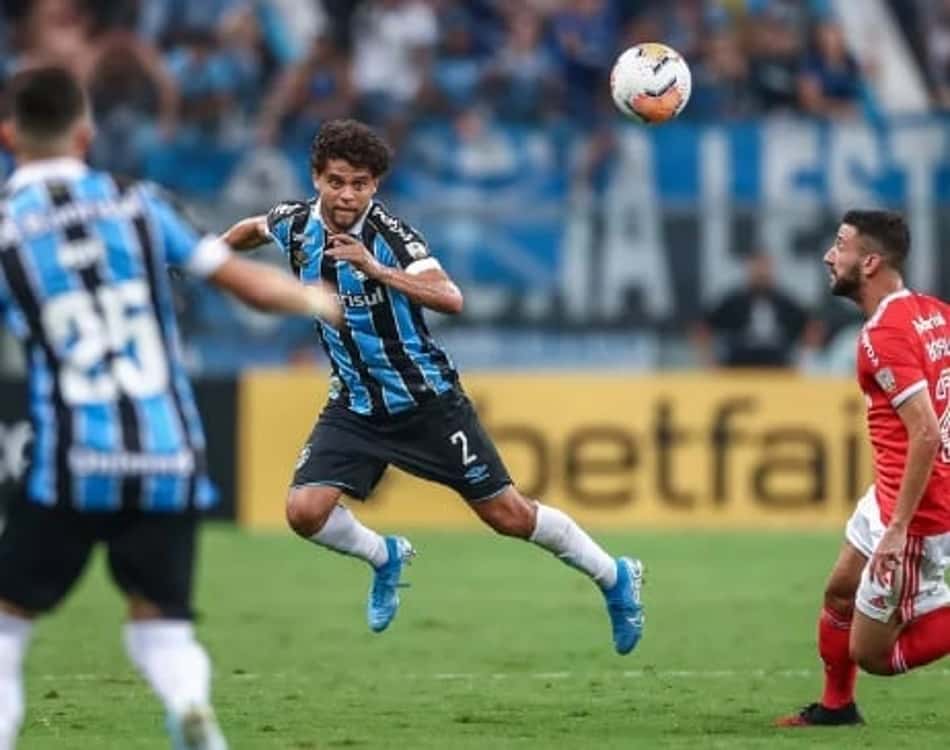 Victor Ferraz critica Moisés por confusão no Gre-Nal