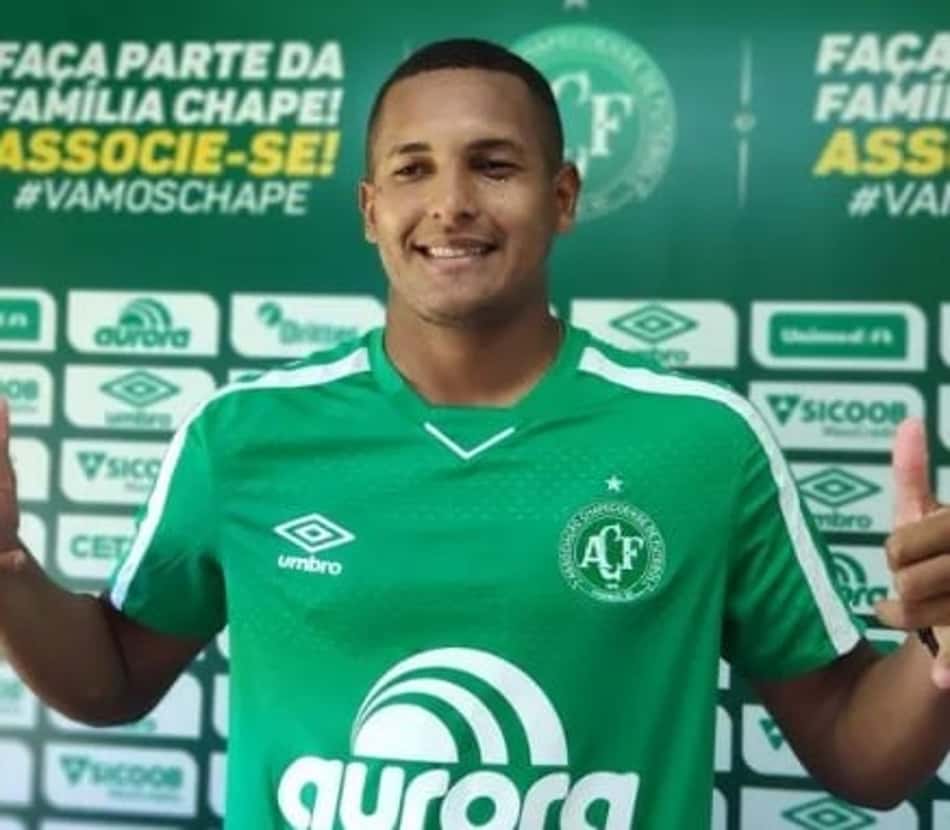 Registrado no BID, atacante Rone está relacionado para 'decisão' da Chape