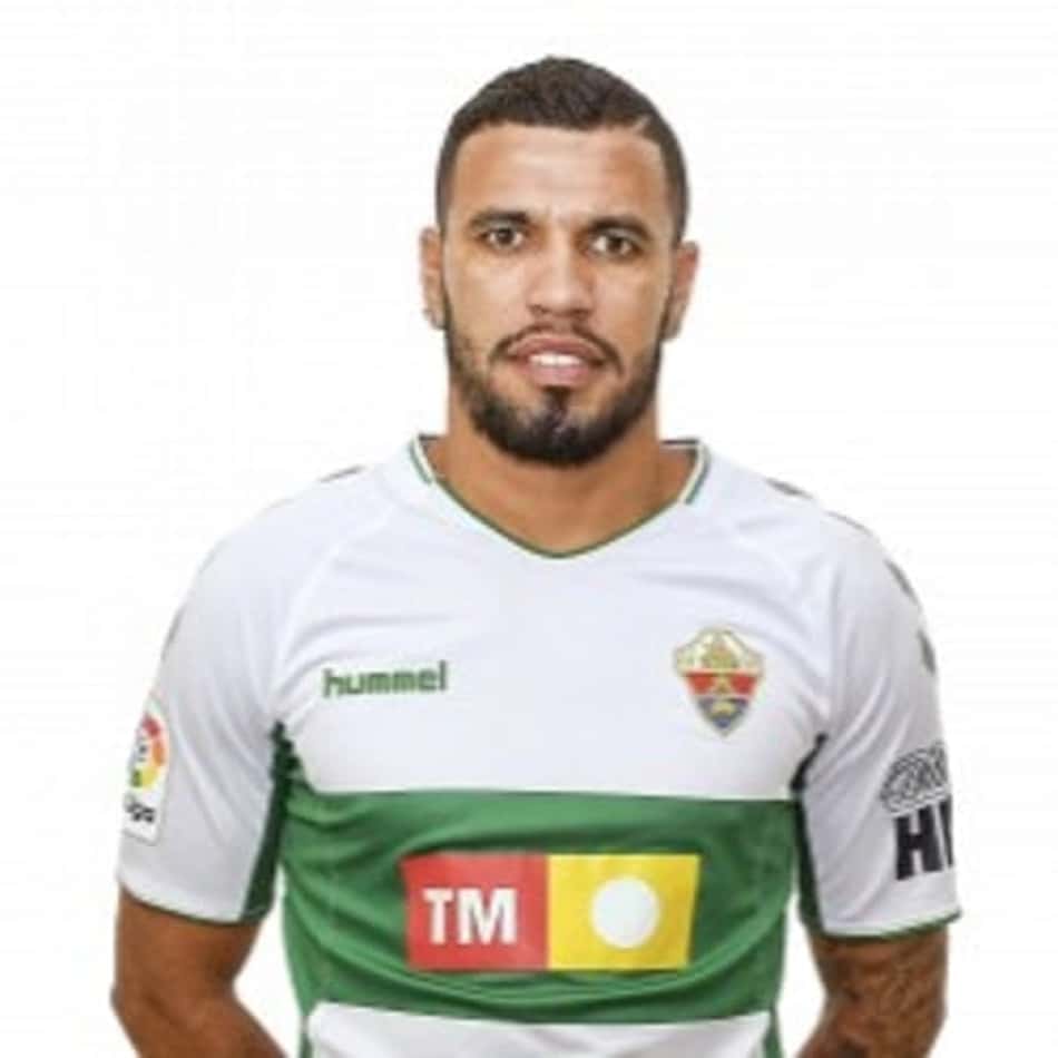 Jonathas de Jesus confirma que teste do COVID-19 deu positivo