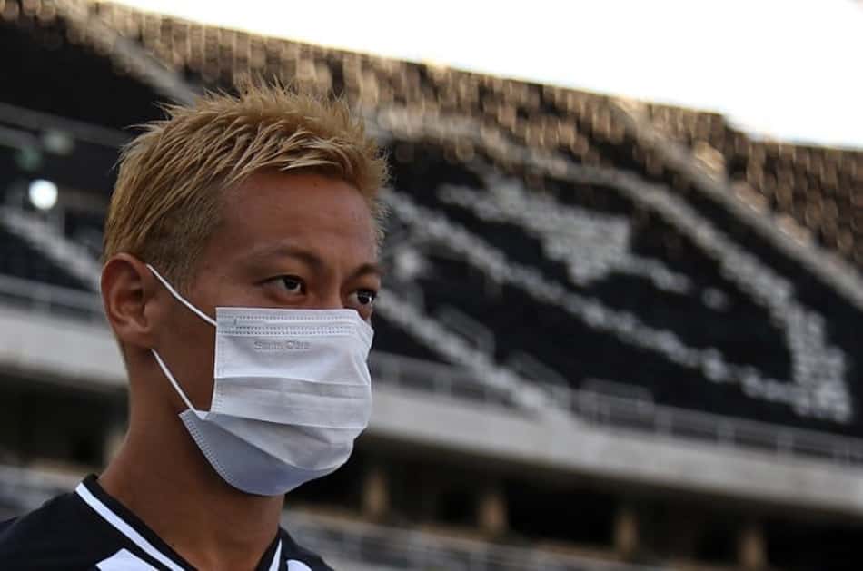 Honda, do Botafogo, manda recado sobre Coronavírus: 'Não podemos perder para você'