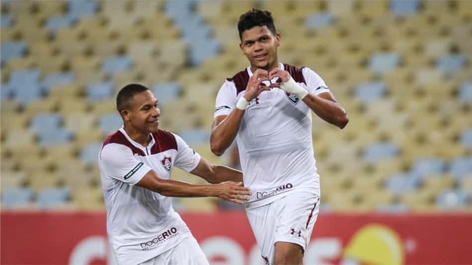 Com portões fechados, Fluminense vence o Vasco e quebra tabu