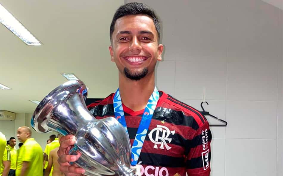 Pablo Maldini encaminha saída do Flamengo para atuar na Europa