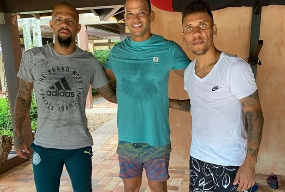 Felipe Melo e Marcos Rocha treinam juntos em meio à pausa do Palmeiras
