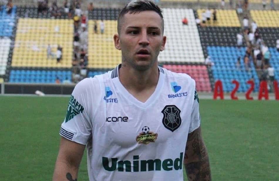 Após goleada por 10 a 0, Matheus Rebé brilha e comemora 'poker': "Sensação única"