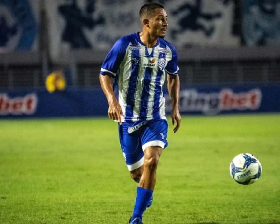 Melhor passador, Caio Felipe fala em 'estreia dos sonhos' pelo CSA