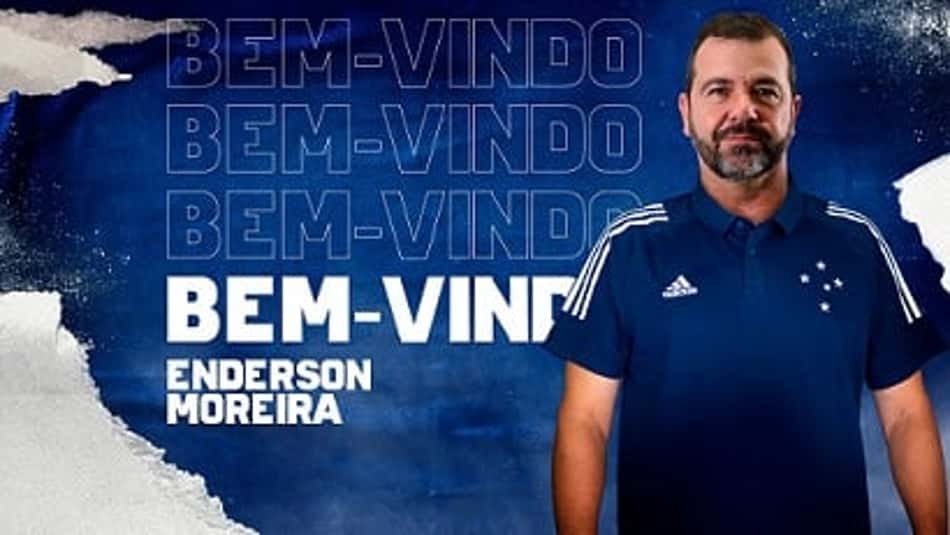 Enderson Moreira chega a BH e inicia avaliação do elenco do Cruzeiro
