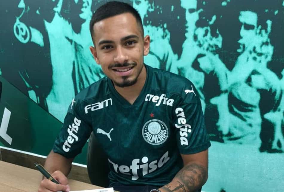 Palmeiras renova contrato com o meia Alan, de 20 anos, até 2023