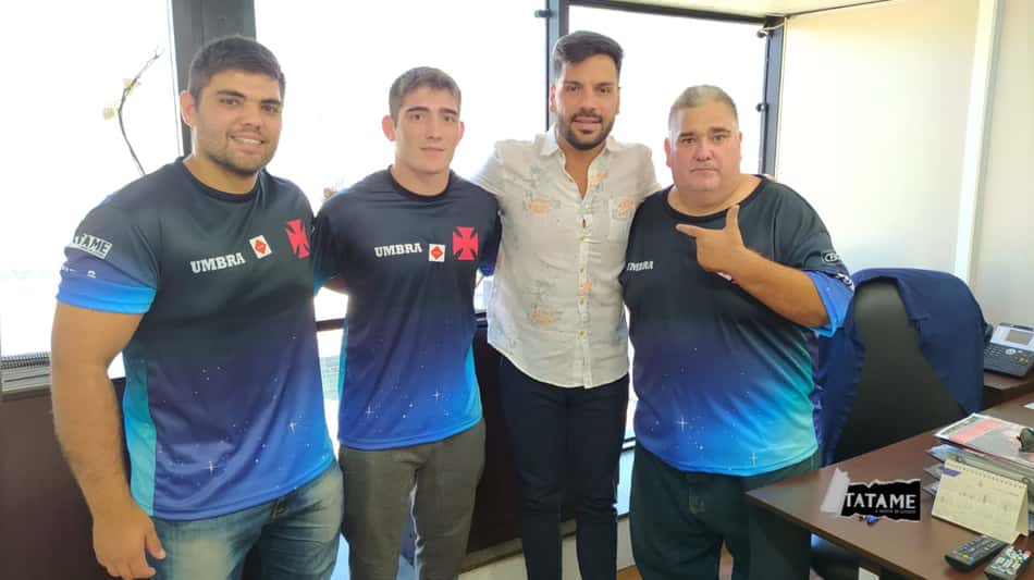 Equipe Umbra/Vasco recebe doações doações do sub-prefeito Pablo Mello