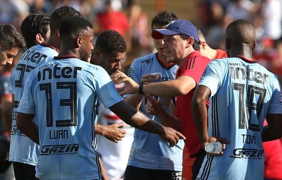 Metade dos atletas usados pelo São Paulo em 2020 veio da base do clube