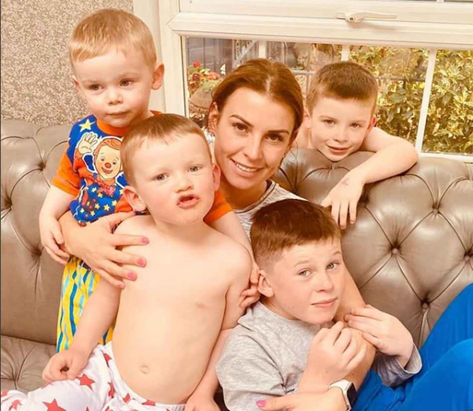 Nas redes, craques homenageiam em Dia das Mães na Inglaterra