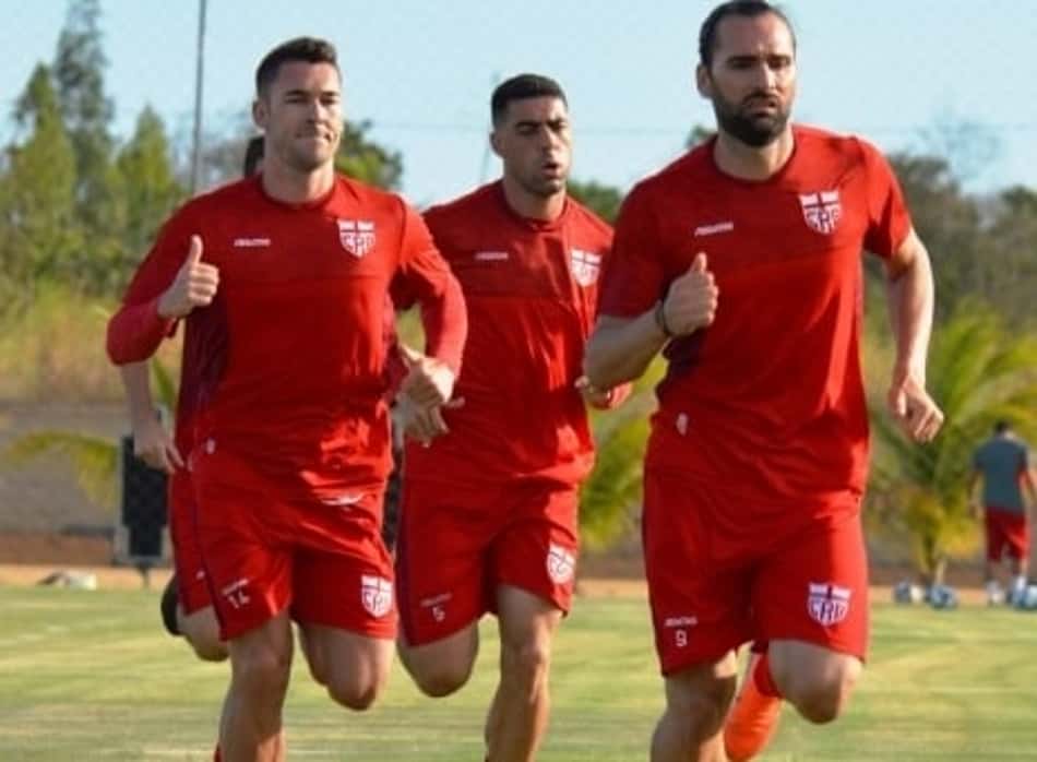Xandão destaca bom momento do CRB antes da pausa: 'temos um ótimo elenco'