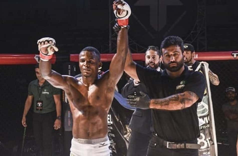 Após estreia com vitória no Taura MMA, atleta revela sonho de lutar no UFC e mira card de SP