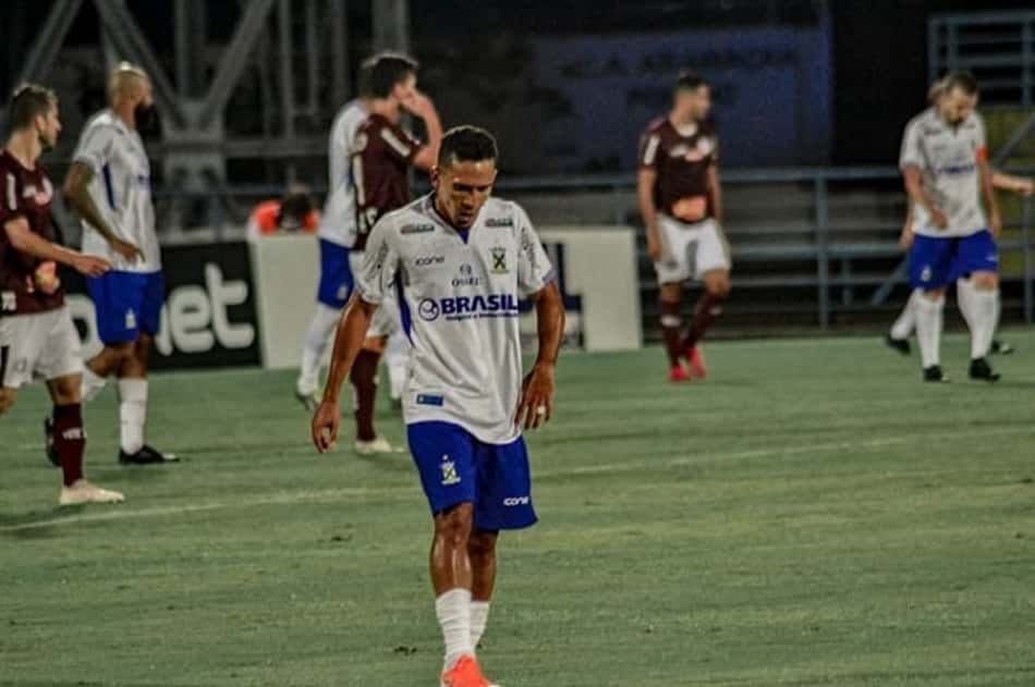 Branquinho valoriza liderança geral do Santo André no Paulistão e destaca importância da pausa