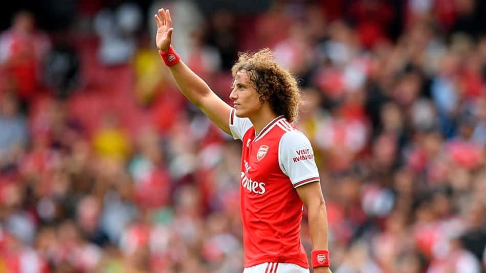 Mãe de David Luiz faz post com zagueiro vestindo uniforme do Flamengo: 'E aí, Nação, vem?'