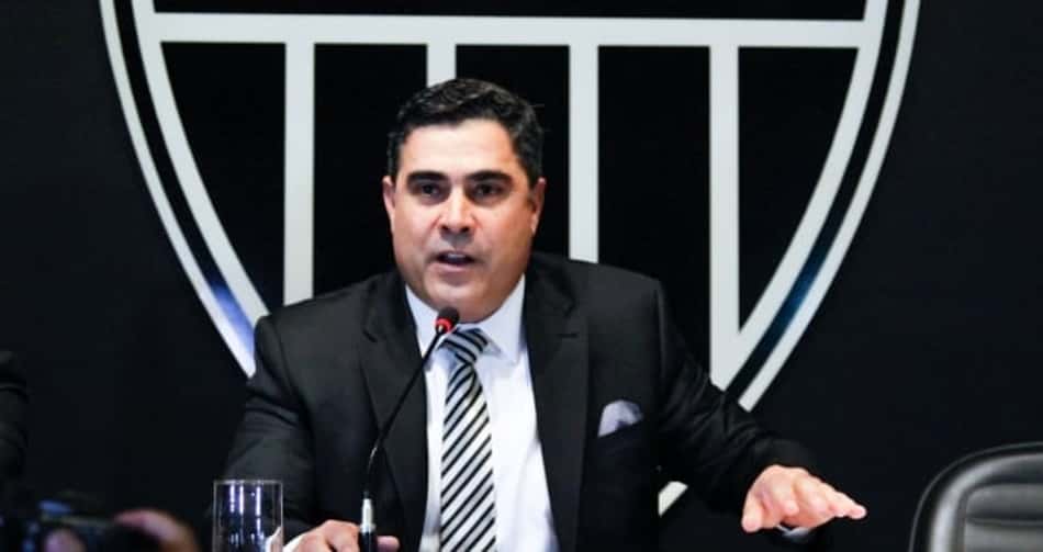 Ex-presidente do Galo 'perdoa' Deyverson e zoa Flamengo após título do Palmeiras: 'ficou no caminho'