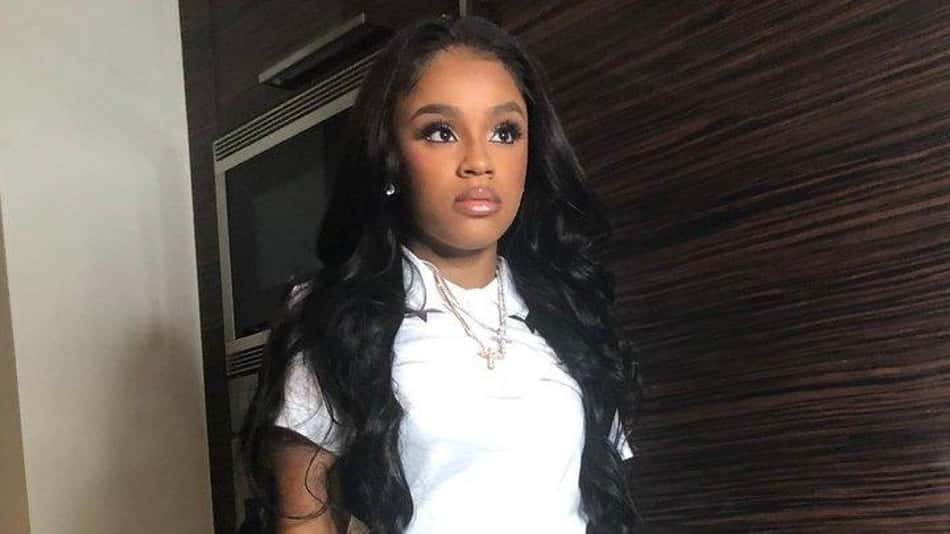 Filha de Floyd Mayweather é presa por esfaquear mulher nos Estados Unidos