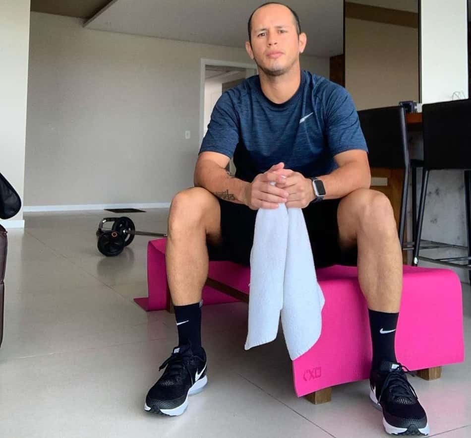 Sem clube desde julho, ex-Palmeiras vai de craque da Libertadores ao quase anonimato