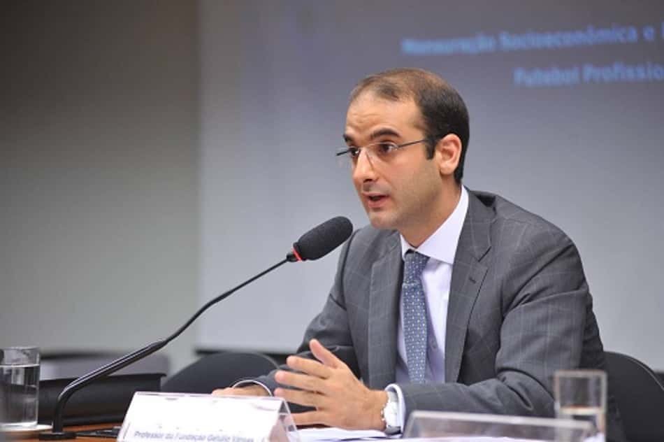 Trengrouse defende 'reformulação' e crê que clubes enfrentariam melhor a crise se fossem empresas