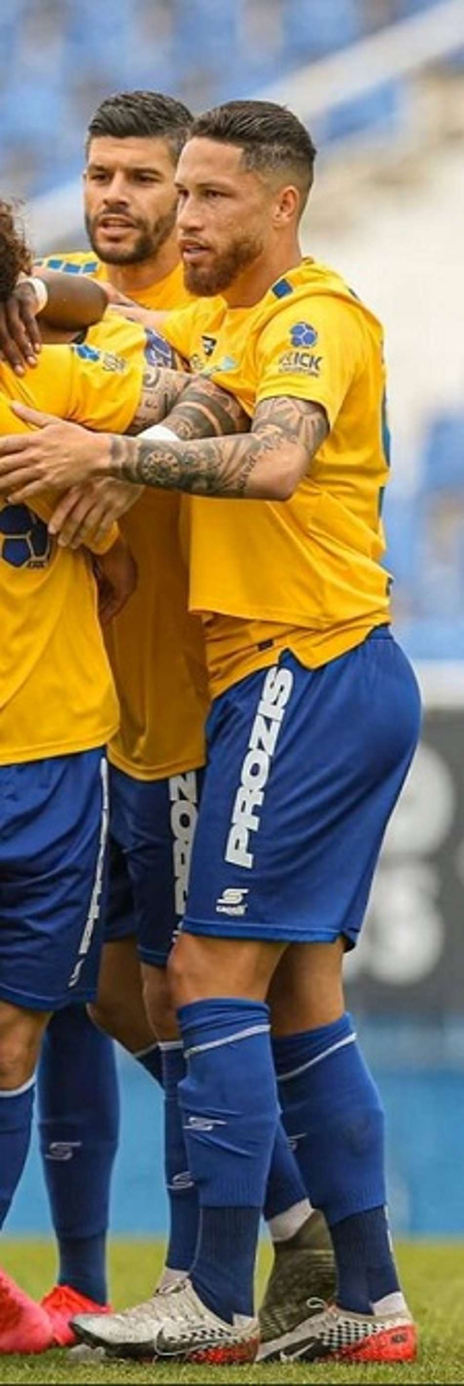 Lucas Marques, do Estoril-POR, conta como os portugueses estão superando a pandemia do coronavírus