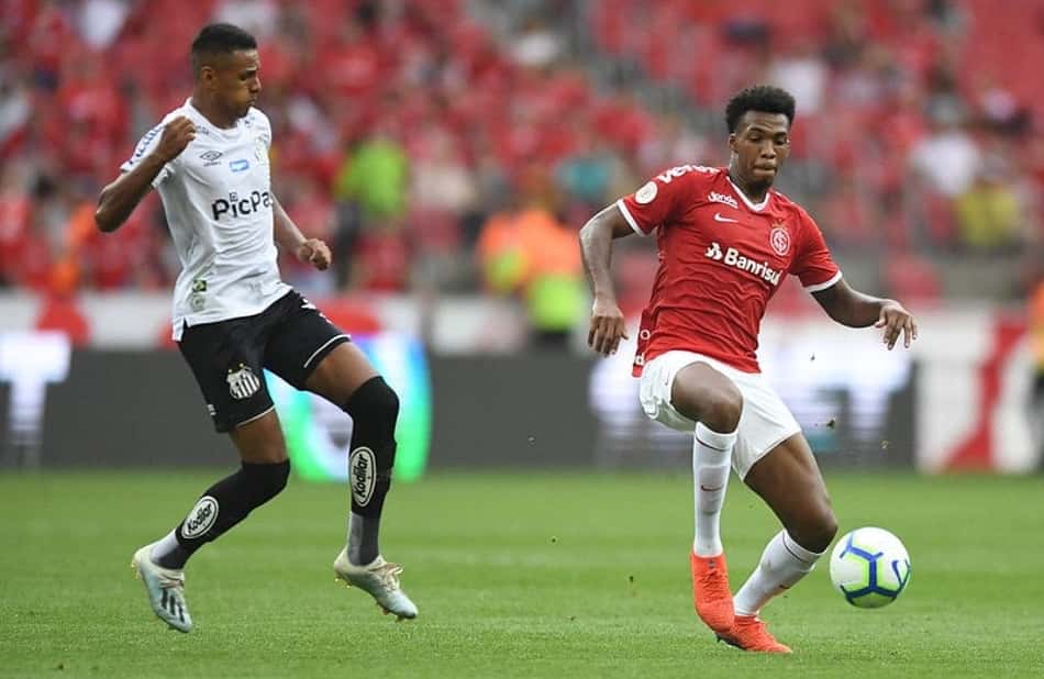 Santos x Internacional: escalações, desfalques e onde assistir ao jogo