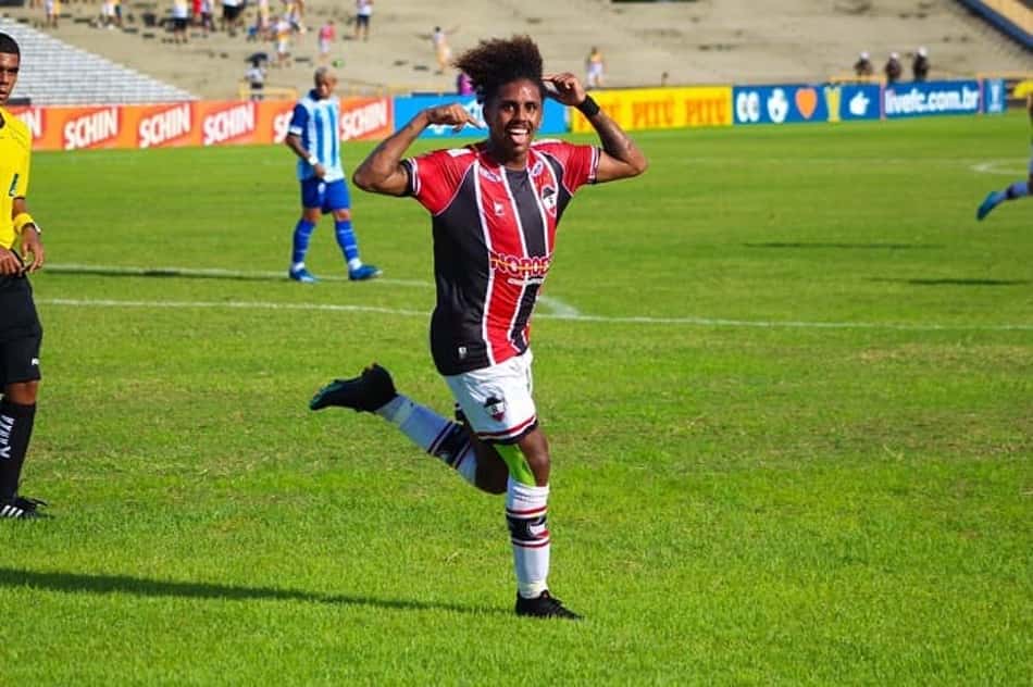 Destaque do River-PI em 2020, atacante desperta interesse de clubes da Série B