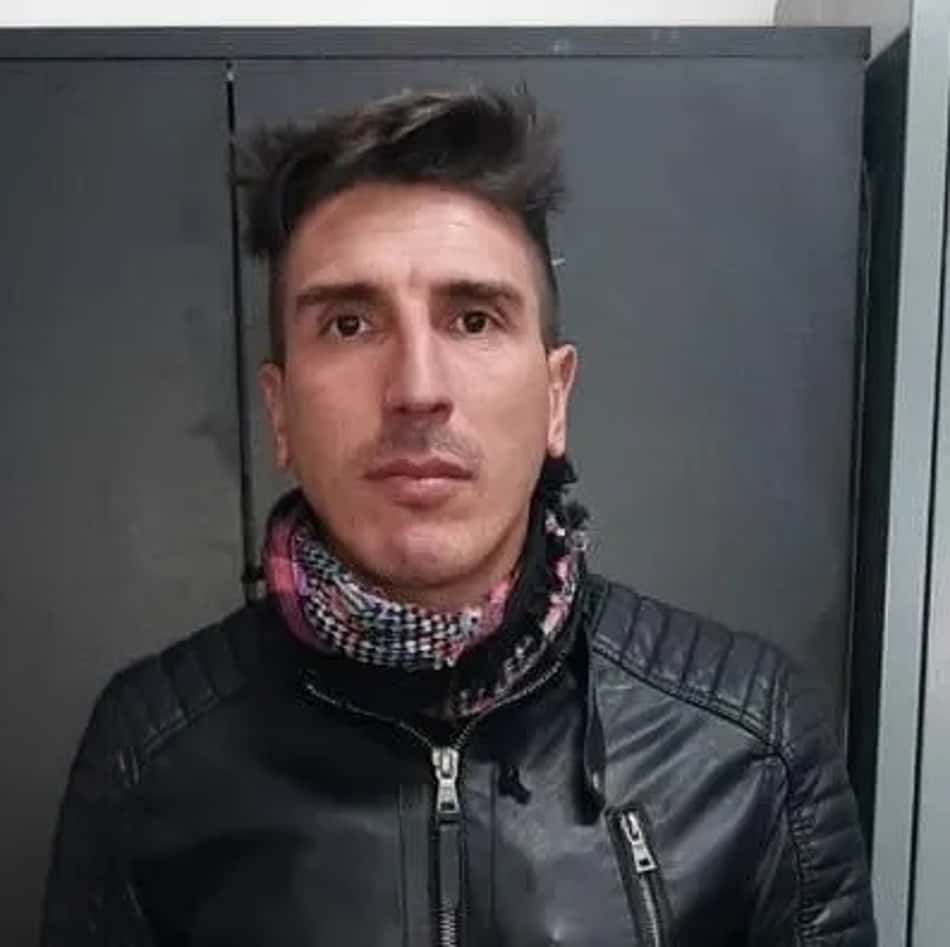 Ex-zagueiro do River Plate é preso na Argentina; Confira