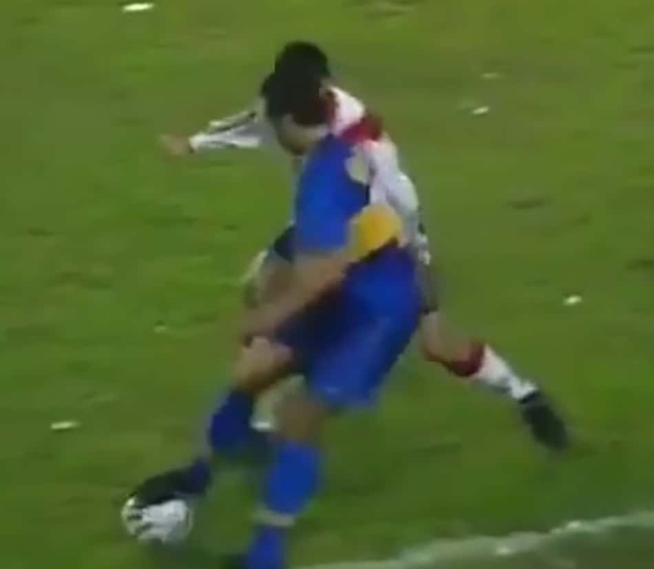 Drible antológico de Riquelme na Libertadores completa 20 anos; Assista
