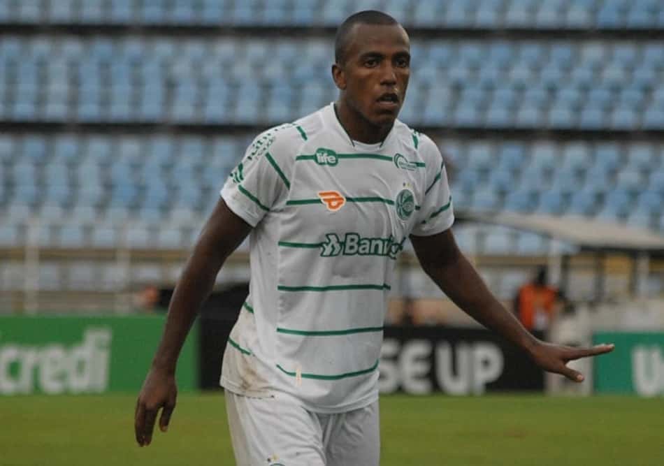 Autor de cobrança decisiva, Samuel Santos comemora classificação na Copa do Brasil