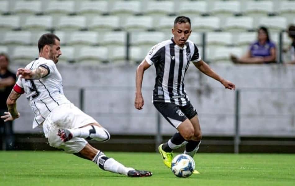 Lima pode completar marca especial com a camisa do Ceará