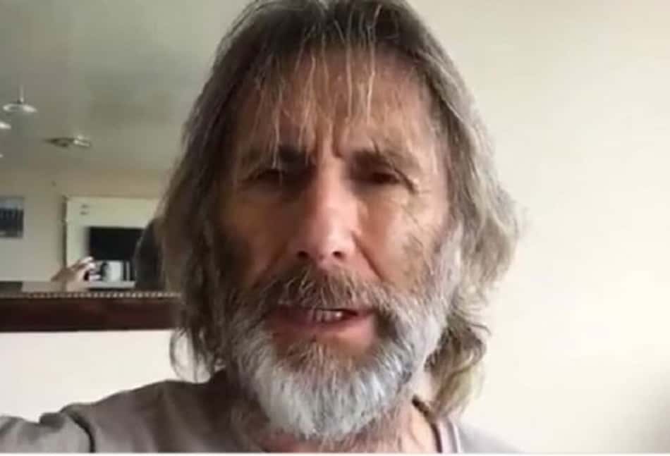 Ricardo Gareca aparece com novo look nas redes e gera piada nas redes