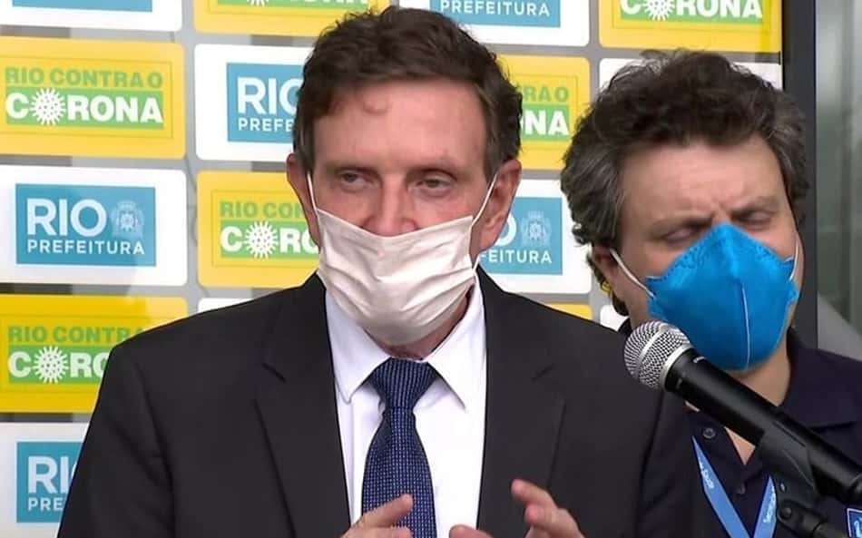 'Os jogos estão autorizados, mas clubes que não estiverem seguros não devem sofrer sanções', diz Crivella