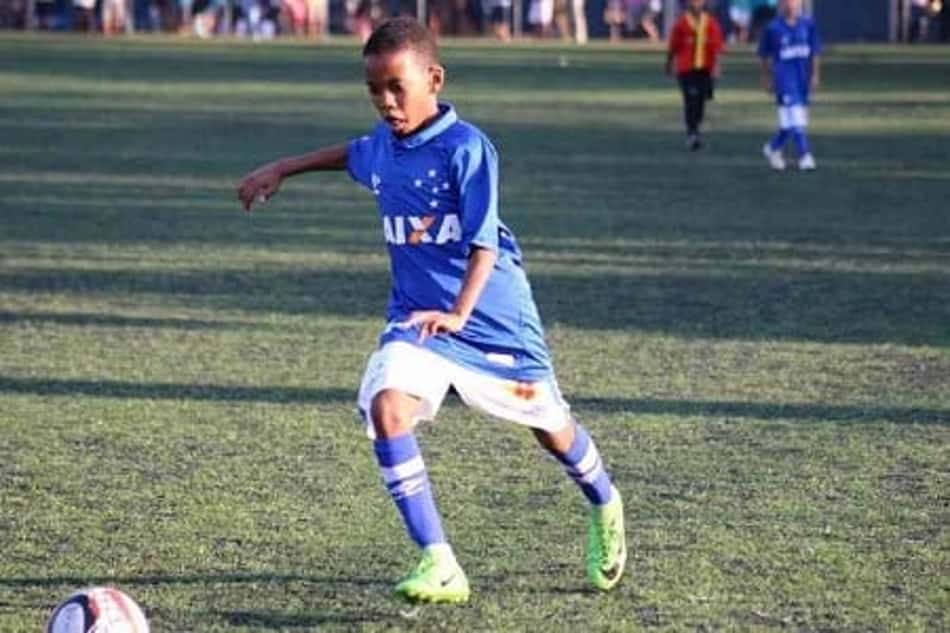 Presidente do Cruzeiro diz que Palmeiras foi 'imoral' no caso da saída do jovem Messinho