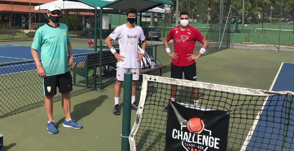 Thiago Monteiro, Patrício Arnold e João Menezes