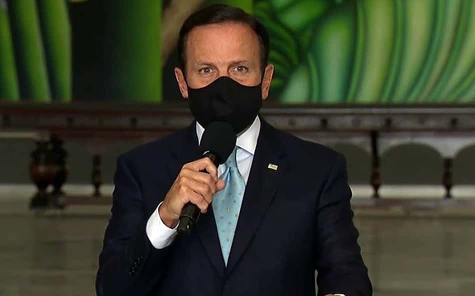 Governador de São Paulo, João Doria projeta volta das torcidas aos estádios no mês de outubro