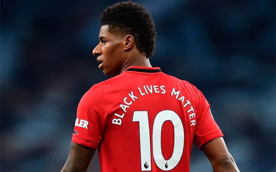 Marcus Rashford, do Manchester United, expõe ataques racistas nas redes sociais após derrota