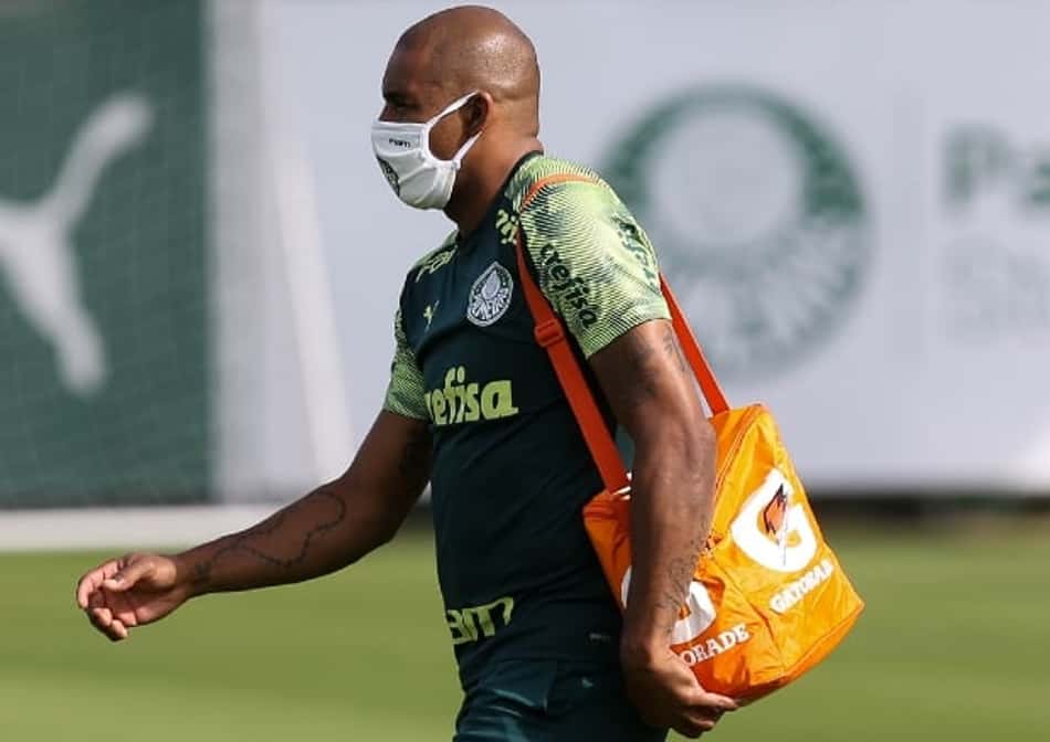 Sem renovar, Jailson é sondado por clubes, mas não deixará Palmeiras nesta temporada