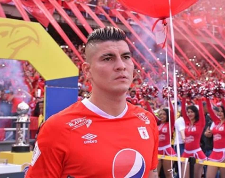 América de Cali não chega a acordo e atacante anuncia saída