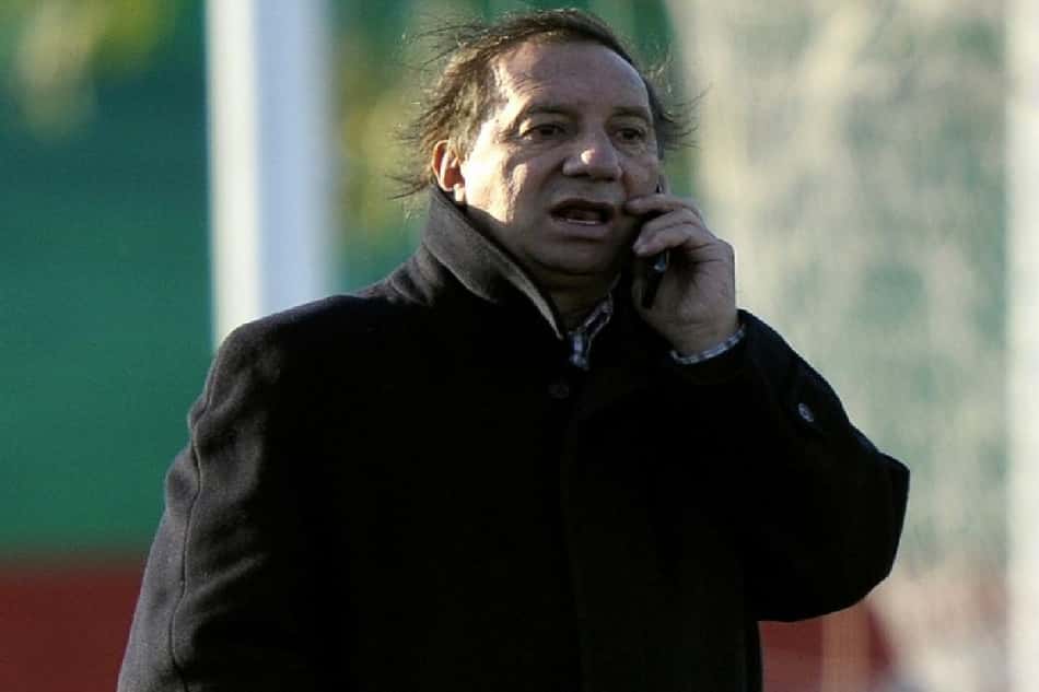 Ícone do futebol argentino, Carlos Bilardo testa positivo para Covid-19